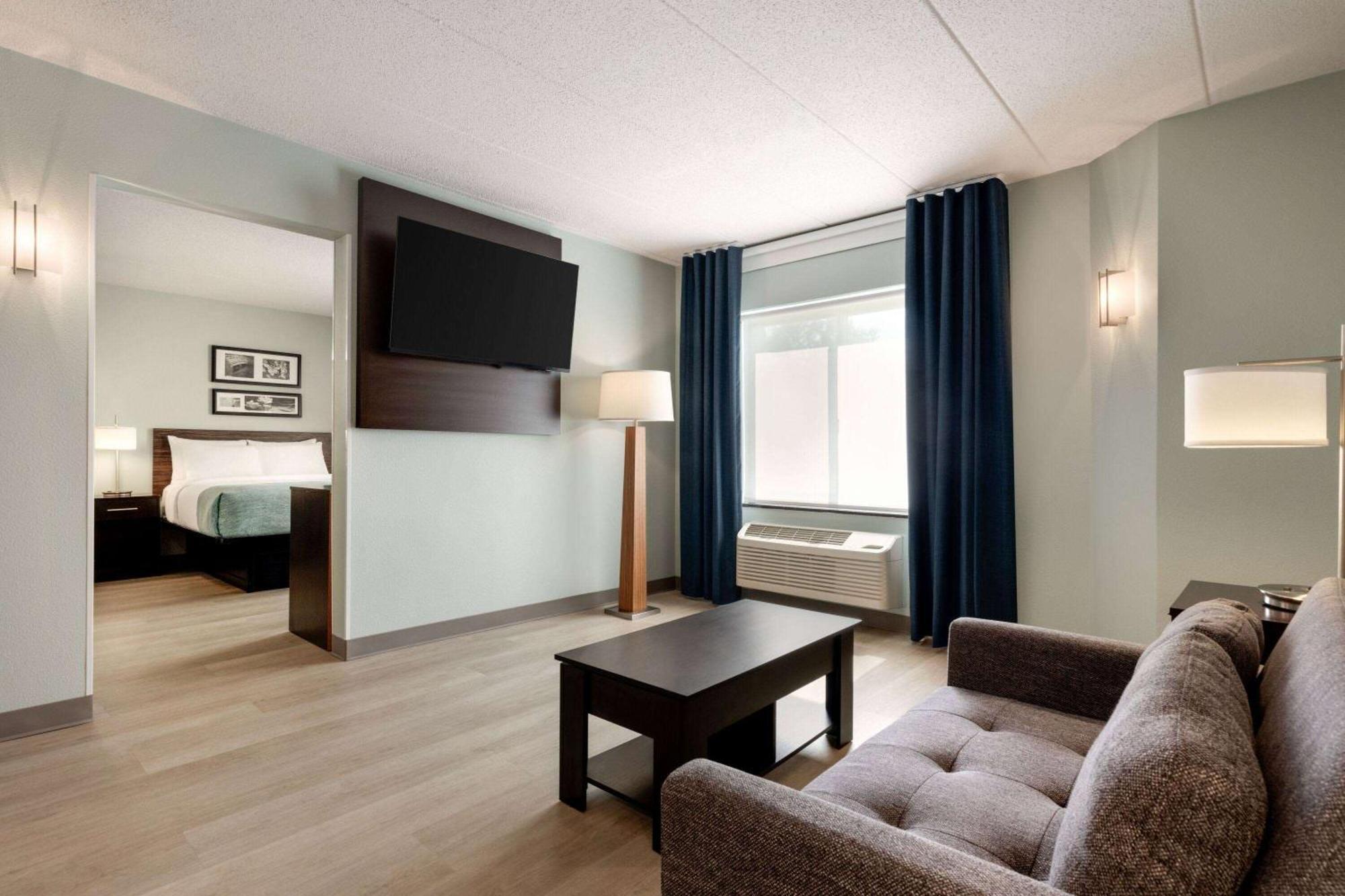 Wingate By Wyndham Salisbury Hotel Eksteriør billede